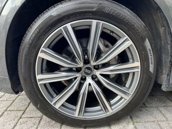 Audi Q8 TFSI QUATTRO S LINE