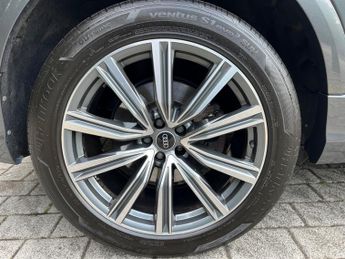 Audi Q8 TFSI QUATTRO S LINE