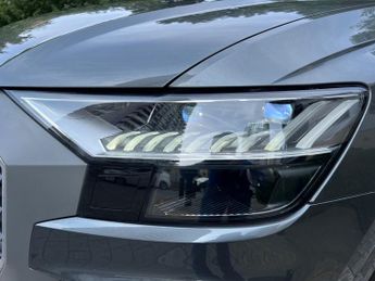 Audi Q8 TFSI QUATTRO S LINE