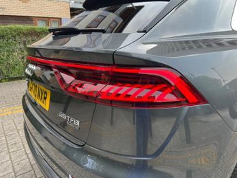 Audi Q8 TFSI QUATTRO S LINE