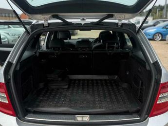 Mercedes-Benz C Class 3.0 C320 CDI V6 Sport G-Tronic Euro 4 5dr