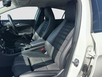 Mercedes-Benz C Class 1.6 GLA180 Urban Edition 7G-DCT Euro 6 (s/s) 5dr