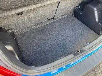 Toyota Yaris VVT-I EXCEL AUTOMATIC