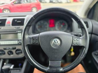 Volkswagen Golf 1.9 TDI Match DSG 5dr