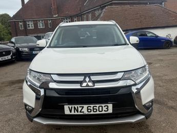 Mitsubishi Outlander DI-D GX 3