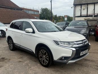 Mitsubishi Outlander DI-D GX 3