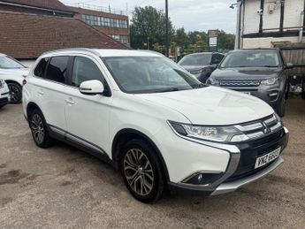 Mitsubishi Outlander DI-D GX 3