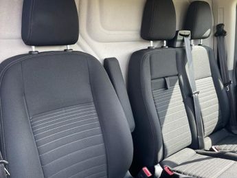 Ford Transit Custom 280 LIMITED P/V ECOBLUE
