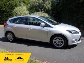 Ford Focus 1.6 TDCi Titanium Hatchback 5dr Diesel Manual Euro 5 (s/s) (115 