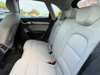 Audi Q3 2.0 TFSI SE S Tronic quattro Euro 5 (s/s) 5dr