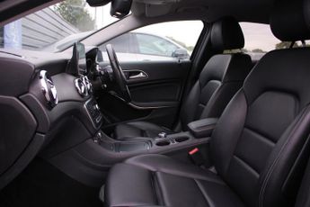 Mercedes GLA GLA 220 D 4MATIC SPORT