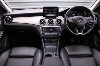 Mercedes GLA GLA 220 D 4MATIC SPORT
