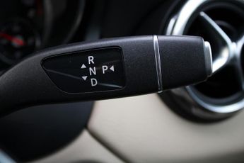 Mercedes GLA Class GLA 200 AMG LINE PREMIUM