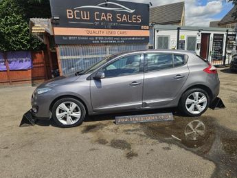 Renault Megane DYNAMIQUE TOMTOM VVT