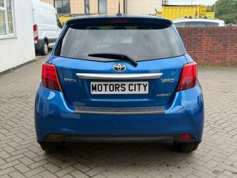 Toyota Yaris 1.5 VVT-h Excel E-CVT Euro 6 5dr (15in Alloy)