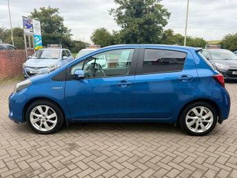 Toyota Yaris 1.5 VVT-h Excel E-CVT Euro 6 5dr (15in Alloy)