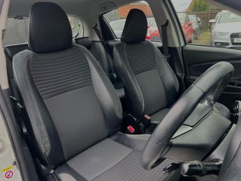 Toyota Yaris VVT-I EXCEL