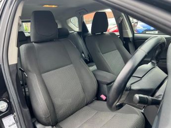 Toyota Auris VVT-I ICON
