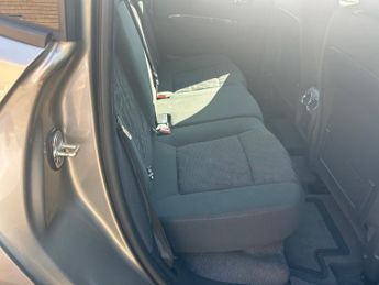 Peugeot 3008 E-HDI ACTIVE
