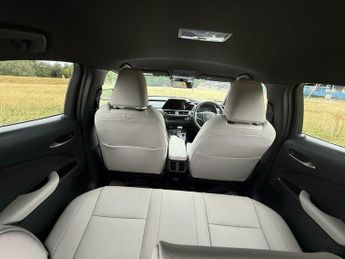 Lexus UX 250H F SPORT DESIGN