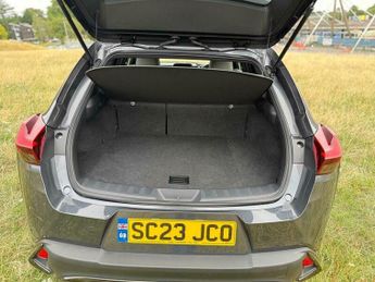 Lexus UX 250H F SPORT DESIGN