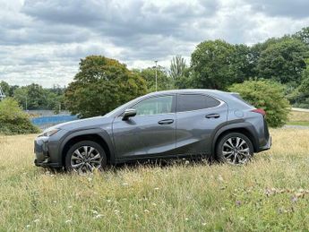 Lexus UX 250H F SPORT DESIGN