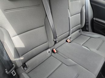 Volkswagen Golf E-GOLF