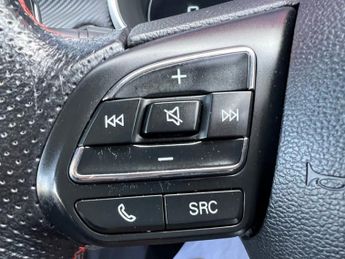 MG ZS 1.0 T-GDI Exclusive Auto Euro 6 5dr AppleCarPlay+360Camera+Leath