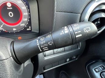 Nissan Juke 1.0 DIG-T N-Connecta DCT Auto Euro 6 (s/s) 5dr CarPlay+Nav+Camer
