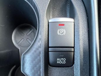 Nissan Juke 1.0 DIG-T N-Connecta DCT Auto Euro 6 (s/s) 5dr CarPlay+Nav+Camer