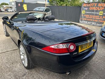 Jaguar XK 