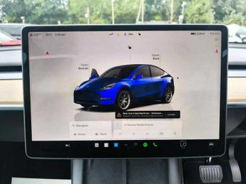 Tesla Model Y LONG RANGE AWD