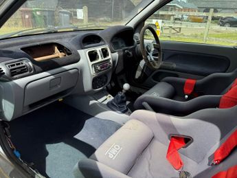 Renault Clio Sport 172 track car