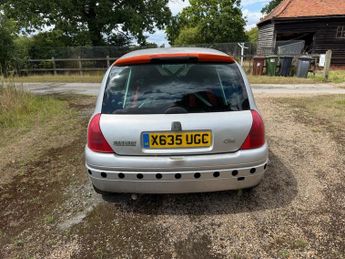 Renault Clio Sport 172 track car