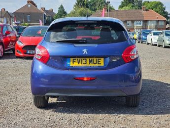 Peugeot 208 1.4 e-HDi Allure EGC Euro 5 (s/s) 5dr