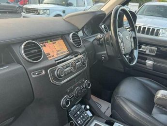 Land Rover Discovery 3.0 SD V6 Landmark SUV 5dr Diesel Auto 4WD Euro 6 (s/s) (256 bhp