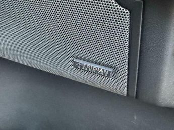 Land Rover Discovery 3.0 SD V6 Landmark SUV 5dr Diesel Auto 4WD Euro 6 (s/s) (256 bhp