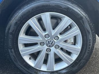 Volkswagen Caravelle 2.0 BiTDI BlueMotion Tech Executive MPV 5dr Diesel DSG 4Motion E