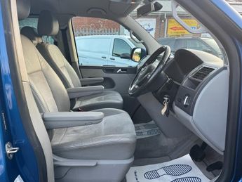 Volkswagen Caravelle 2.0 BiTDI BlueMotion Tech Executive MPV 5dr Diesel DSG 4Motion E