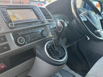 Volkswagen Caravelle 2.0 BiTDI BlueMotion Tech Executive MPV 5dr Diesel DSG 4Motion E