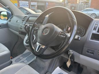 Volkswagen Caravelle 2.0 BiTDI BlueMotion Tech Executive MPV 5dr Diesel DSG 4Motion E