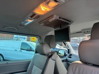 Volkswagen Caravelle 2.0 BiTDI BlueMotion Tech Executive MPV 5dr Diesel DSG 4Motion E