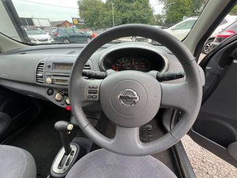 Nissan Micra SE