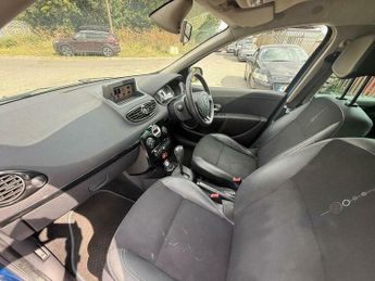 Renault Clio 1.6 VVT GT Line TomTom Sport Tourer Auto Euro 5 5dr