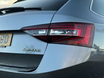 Skoda Superb 2.0 TDI SE L Executive Estate 5dr Diesel DSG Euro 6 (s/s) (150 p