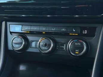 Skoda Superb 2.0 TDI SE L Executive Estate 5dr Diesel DSG Euro 6 (s/s) (150 p