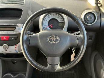 Toyota AYGO 1.0 VVT-i Black MultiMode Euro 4 5dr (AC)