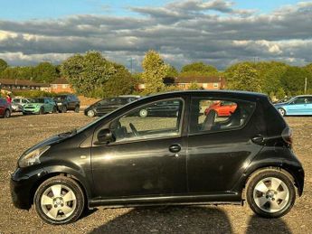 Toyota AYGO 1.0 VVT-i Black MultiMode Euro 4 5dr (AC)