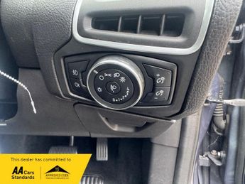 Ford Focus 1.6 Titanium Navigator Powershift Euro 5 5dr