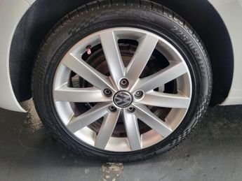 Volkswagen Golf SE TDI BLUEMOTION TECHNOLOGY DSG